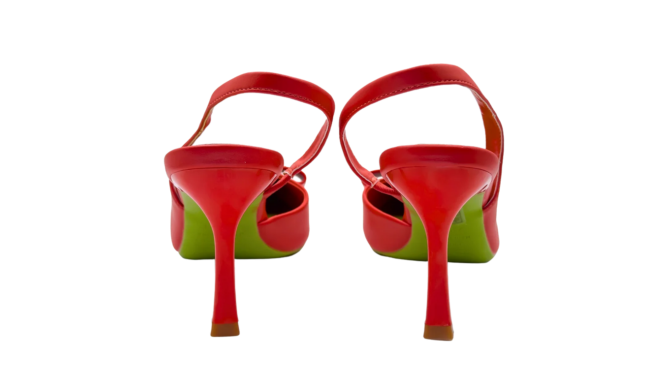 AVAR Shoes Bio-Luxe Heels Amber made from eco-friendly apple leather, offering a stylish and sustainable footwear choice for conscious consumers.